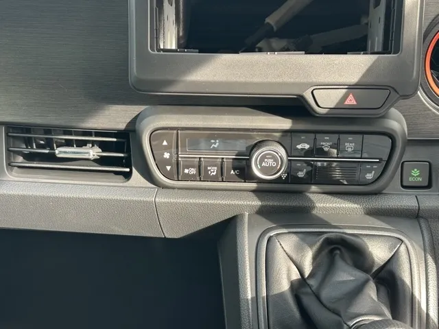 N-ONE(ホンダ)ＲＳ ６ＭＴ届出済未使用車 19