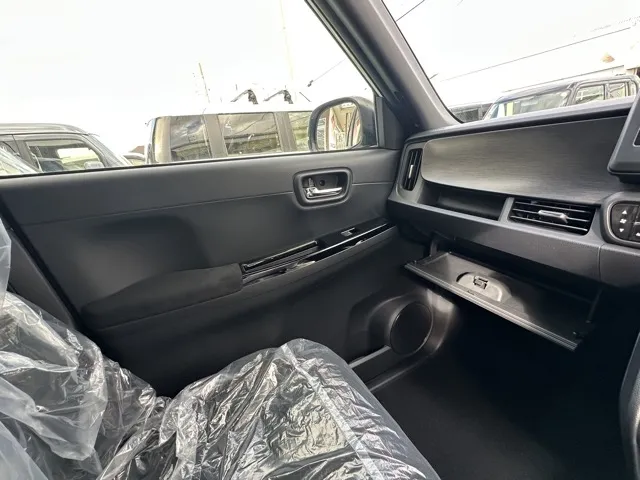 N-ONE(ホンダ)ＲＳ ６ＭＴ届出済未使用車 24