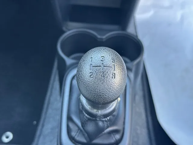 アルト(スズキ)F 5速ミッション中古車 19