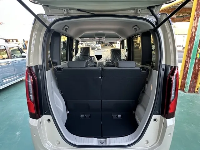 N-BOX(ホンダ)N-BOX ファッションスタイル コンフォートＰ届出済未使用車 11