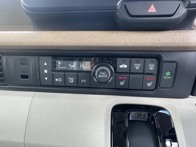 N-BOX(ホンダ)N-BOX ファッションスタイル コンフォートＰ届出済未使用車 17