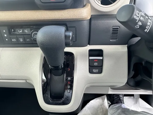 N-BOX(ホンダ)N-BOX ファッションスタイル コンフォートＰ届出済未使用車 18