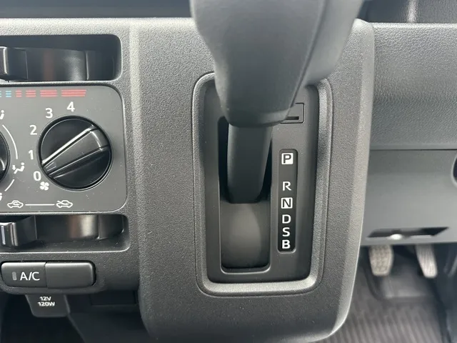 ハイゼット(ダイハツ)デッキバンL中古車 18