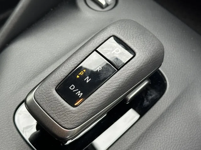 フェアレディZ(ニッサン)バージョンT AT中古車 12