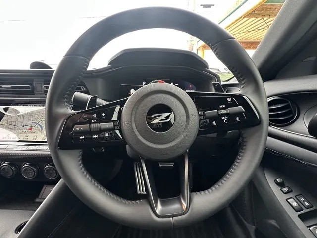 フェアレディZ(ニッサン)バージョンT AT中古車 5