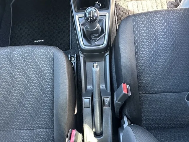スイフト(スズキ)XL中古車 19