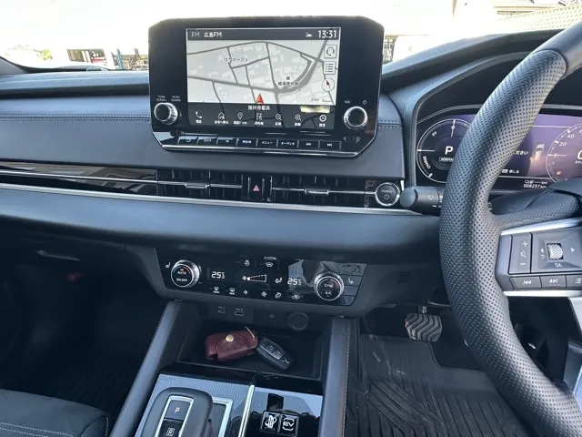 アウトランダー(三菱)ブラックエディション 5人乗 アラウンドビューモニター中古車 19