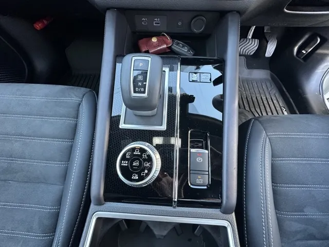 アウトランダー(三菱)ブラックエディション 5人乗 アラウンドビューモニター中古車 20