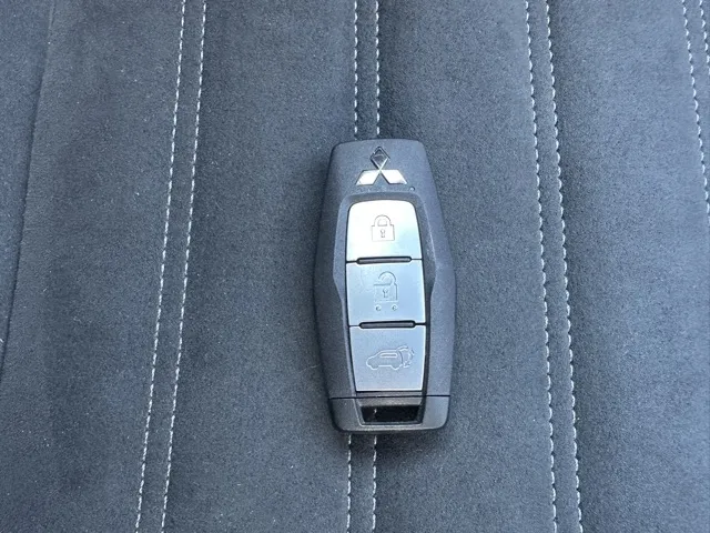 アウトランダー(三菱)ブラックエディション 5人乗 アラウンドビューモニター中古車 28