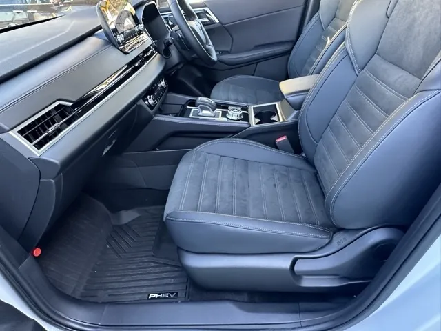 アウトランダー(三菱)ブラックエディション 5人乗 アラウンドビューモニター中古車 3