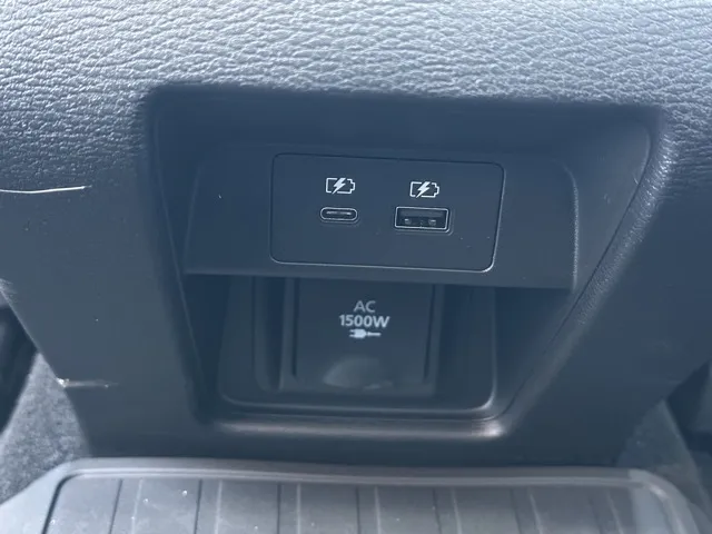 アウトランダー(三菱)ブラックエディション 5人乗 アラウンドビューモニター中古車 7