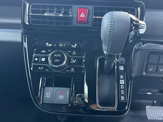 タント(ダイハツ)RS エコアイドルレス パノラマUGP届出済未使用車 17