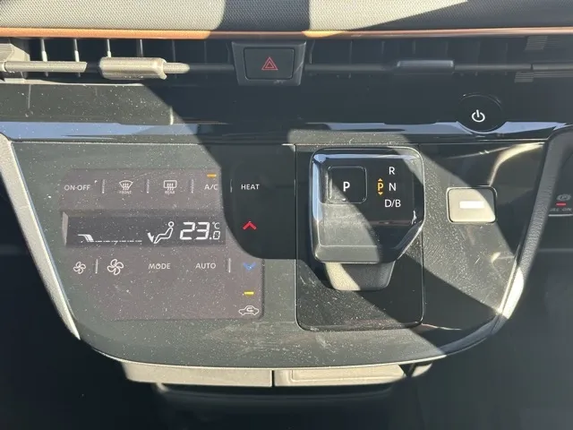 サクラ(ニッサン)S中古車 14