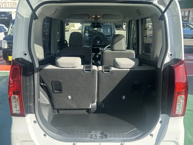 タント(ダイハツ)シフォン L スマートアシスト中古車 9