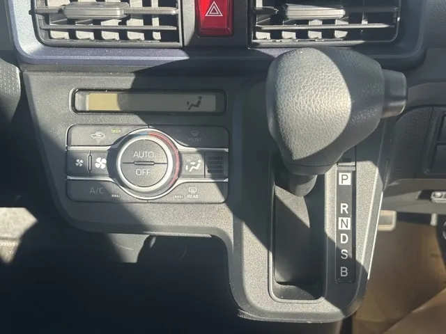 タント(ダイハツ)シフォン L スマートアシスト中古車 16