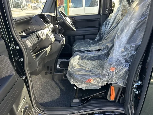 N-VAN(ホンダ)FUN 届出済未使用車 3