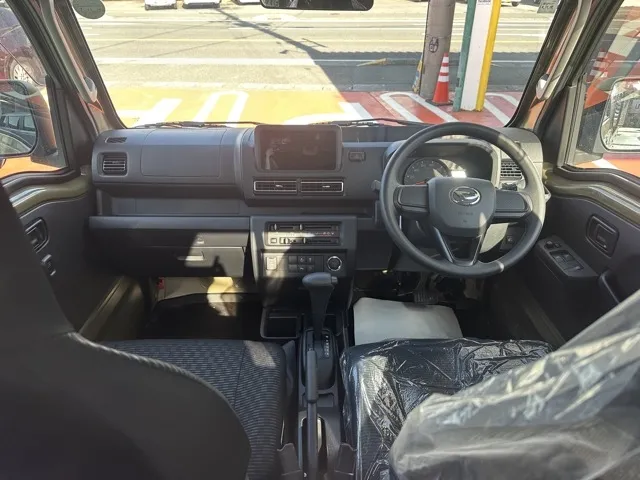 ハイゼット(ダイハツ)ジャンボ エクストラ AT 2WD届出済未使用車 4