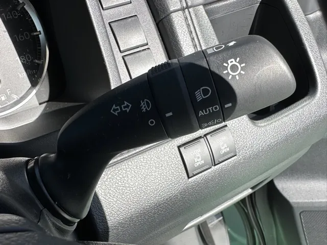 グランエース(トヨタ)プレミアム 6人中古車 15