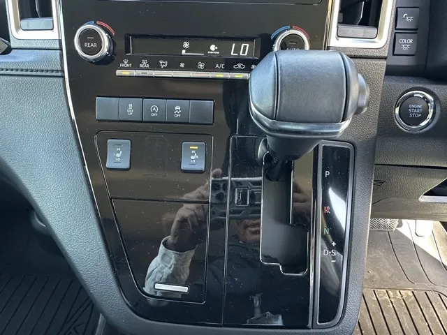 グランエース(トヨタ)プレミアム 6人中古車 21