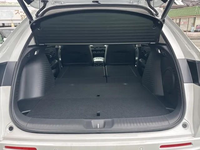 ZR-V(ホンダ)e：HEV Z登録済未使用車 9