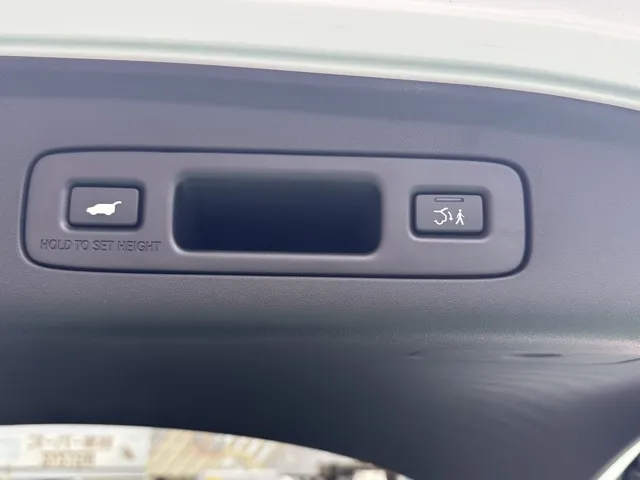 ZR-V(ホンダ)e：HEV Z登録済未使用車 10