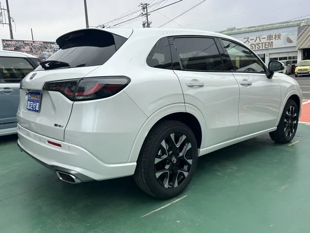 ZR-V(ホンダ)e：HEV Z登録済未使用車 12