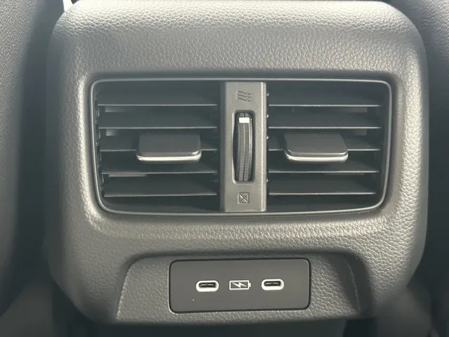 ZR-V(ホンダ)e：HEV Z登録済未使用車 7