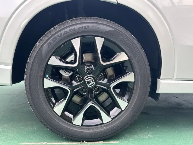 ZR-V(ホンダ)e：HEV Z登録済未使用車 15