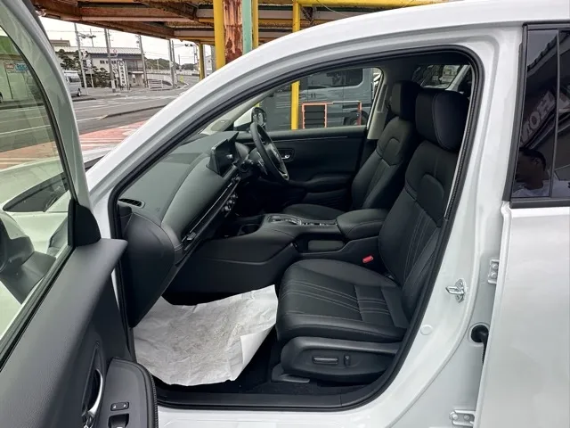 ZR-V(ホンダ)e：HEV Z登録済未使用車 3
