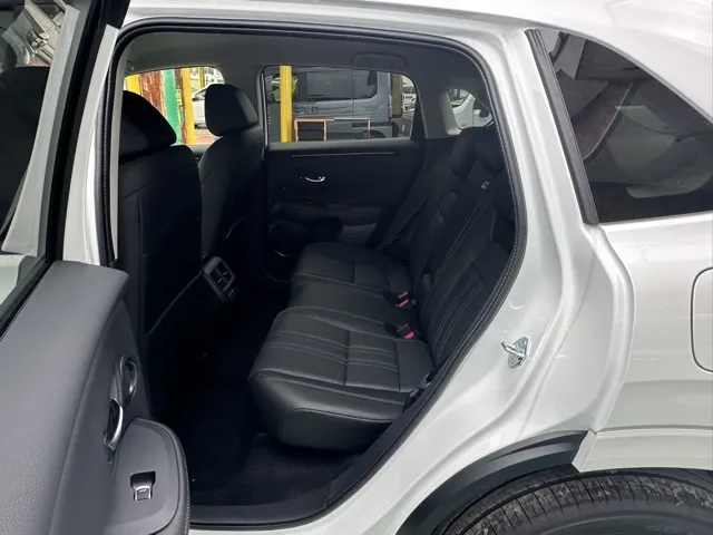 ZR-V(ホンダ)e：HEV Z登録済未使用車 4