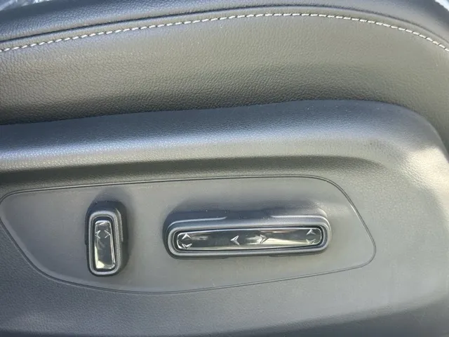 ZR-V (ホンダ)e：HEV Z ブラックスタイル登録済未使用車 15