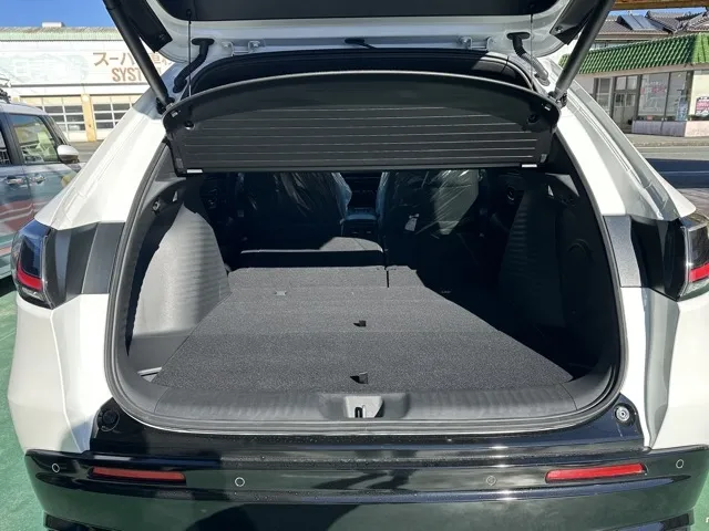 ZR-V (ホンダ)e：HEV Z ブラックスタイル登録済未使用車 8