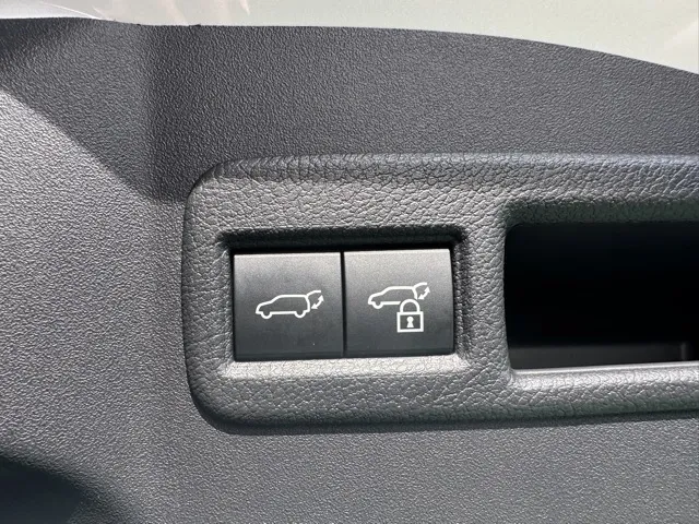 bZ4X(トヨタ)Z中古車 9