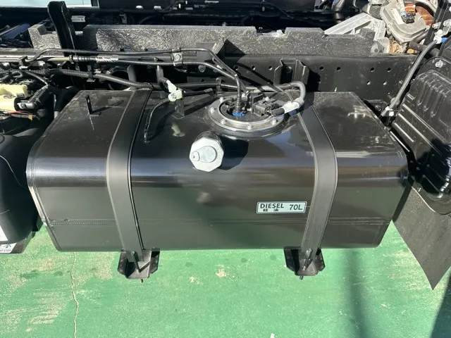 キャンター(三菱)全低床キョウカダンプ ３ｔ登録済未使用車 10