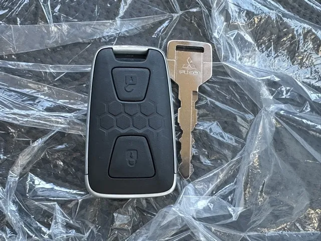 キャンター(三菱)全低床キョウカダンプ ３ｔ登録済未使用車 24