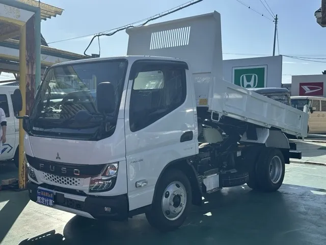キャンター(三菱)全低床キョウカダンプ ３ｔ登録済未使用車 1