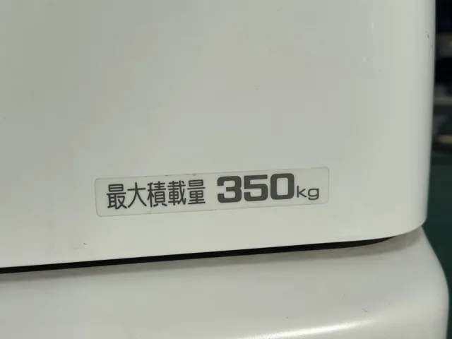 ミニキャブバン(三菱)CD 16.0kwh 4シーターレンタＵＰ 9