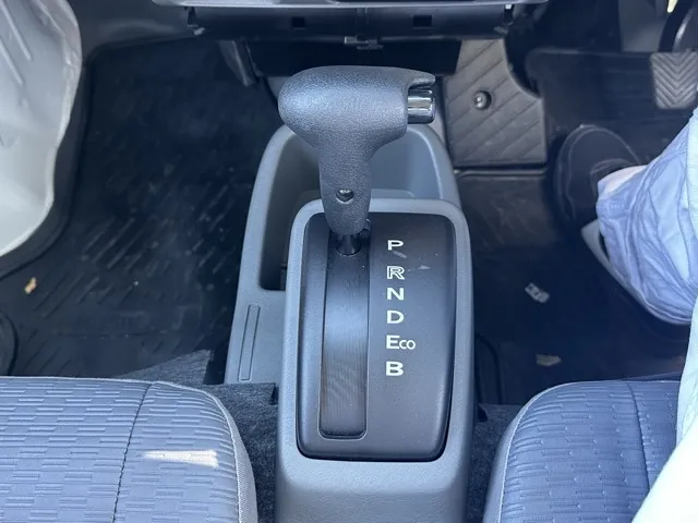 ミニキャブバン(三菱)CD 16.0kwh 4シーターレンタＵＰ 21