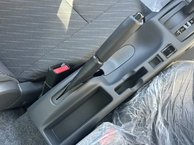 キャリートラック(スズキ)スーパーキャリイXリミテッド 4WD AT届出済未使用車 18