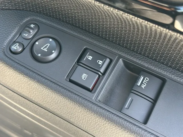 N-VAN(ホンダ)FUN 4WD届出済未使用車 13