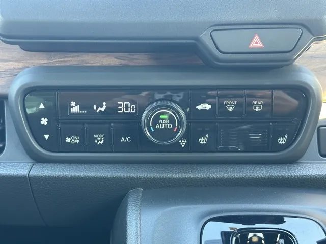 N-ONE(ホンダ)オリジナル スタイルプラスアーバン中古車 16