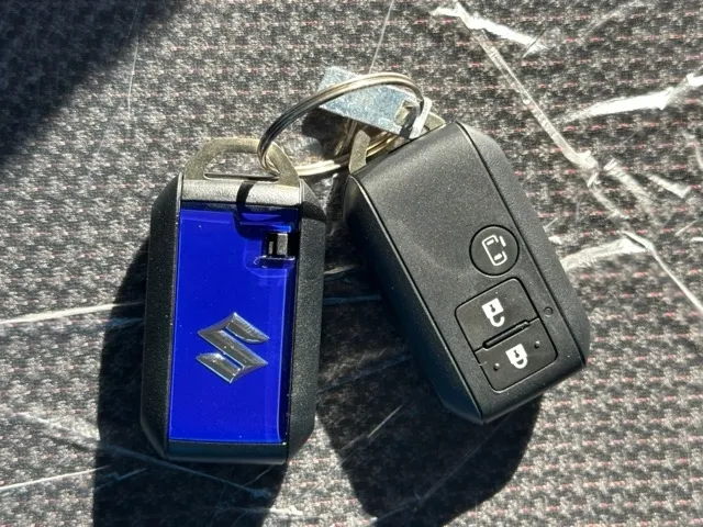 ワゴンRスマイル(スズキ)ハイブリッドS届出済未使用車 25