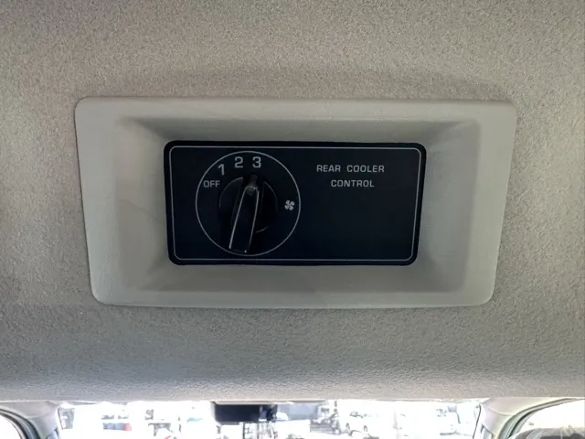 キャラバン(ニッサン)ディーゼル ロング オーテックラインプラス 寒冷地 4WD登録済未使用車 9