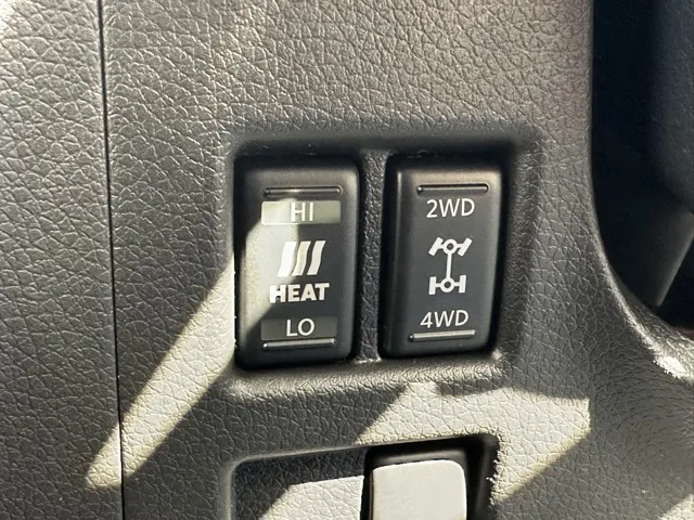 キャラバン(ニッサン)ディーゼル ロング オーテックラインプラス 寒冷地 4WD登録済未使用車 20