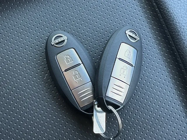 キャラバン(ニッサン)ディーゼル ロング オーテックラインプラス 寒冷地 4WD登録済未使用車 28