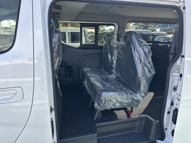 キャラバン(ニッサン)ディーゼル ロング オーテックラインプラス 寒冷地 4WD登録済未使用車 4