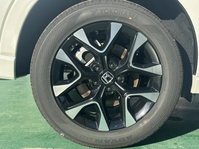 ZR-V(ホンダ)e：HEV Z登録済未使用車 11