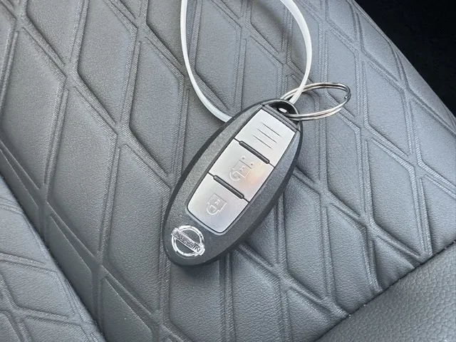 キックス(ニッサン)オーテック中古車 13