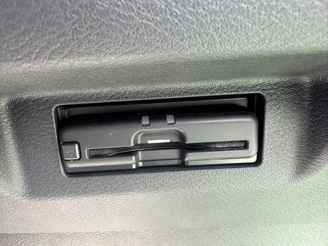 キックス(ニッサン)オーテック中古車 14