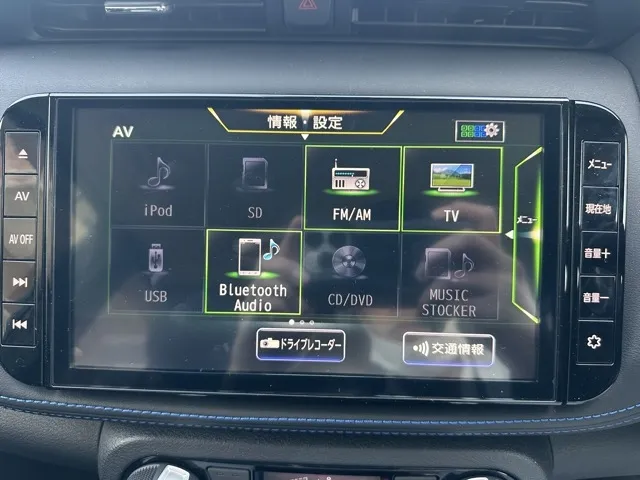 キックス(ニッサン)オーテック中古車 20